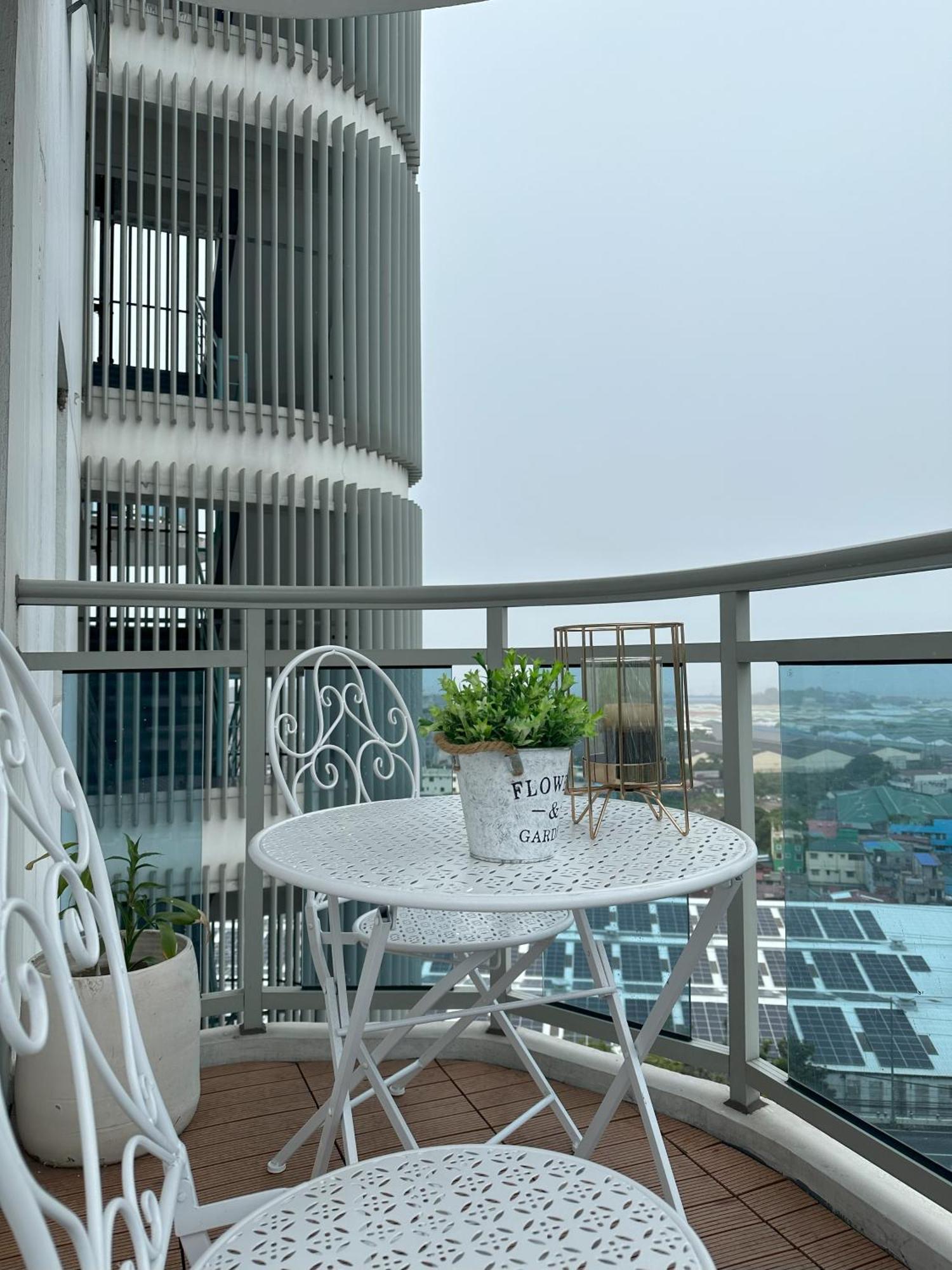 The Bahamas & Maldives Suites At Azure Residences Paranaque 15 Mins Manila Airport T3 Exterior foto
